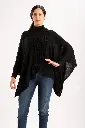 Poncho con dos paneles jersey y detalles en pujpu a amano
