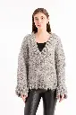 Chomp oversize cuello V  tejido a mano