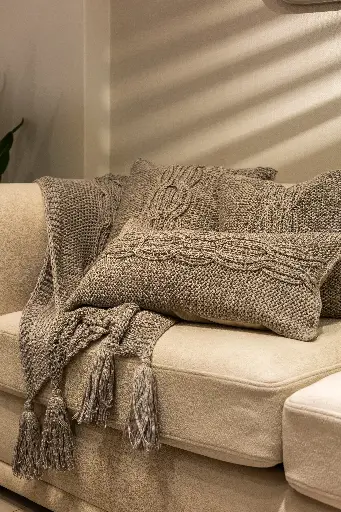 [33-037A] Cojín Valle de alpaca 30x60 