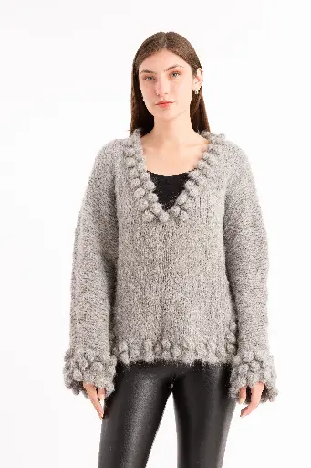 [V015A] Chomp oversize cuello V  tejido a mano
